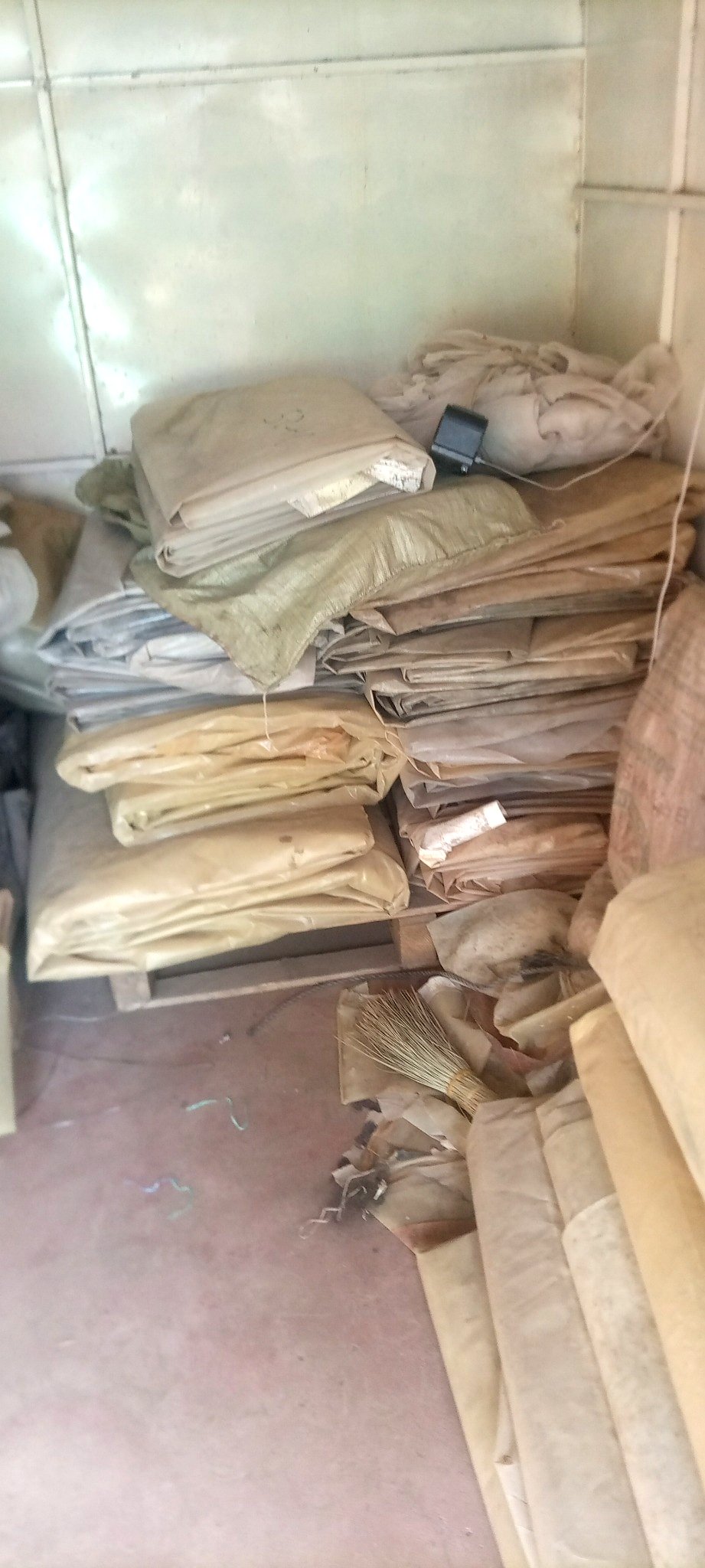 Havi's Greenhouse Materials